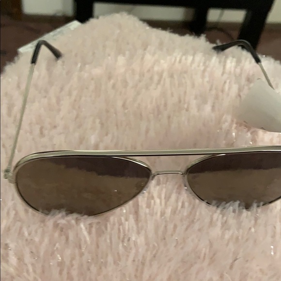 Aviator sunglasses - Picture 2 of 2